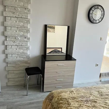 La Mer Luxury Apartment, *