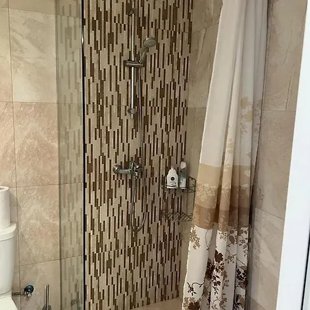 La Mer Luxury Apartment, דירה